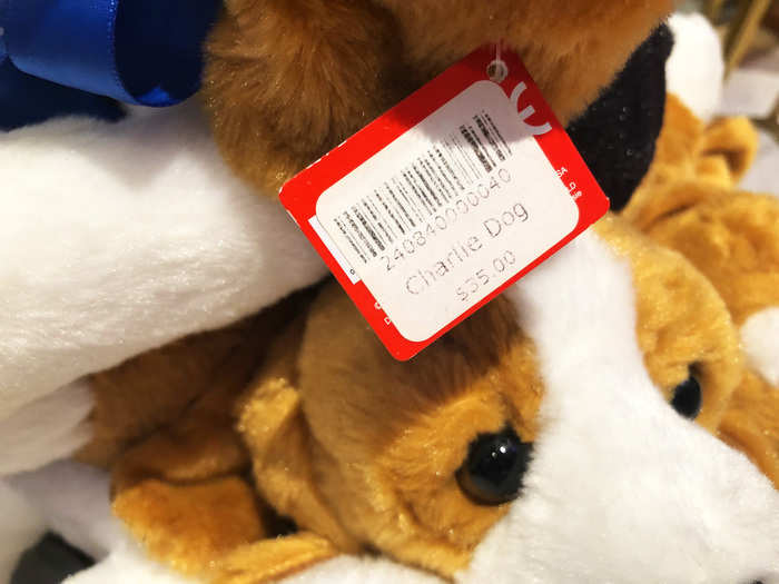 And the dogs were named "Charlie Dog" and had blue ribbons around their necks that also read "Trump." The small, stuffed, sweaterless beagles were on sale for $35.