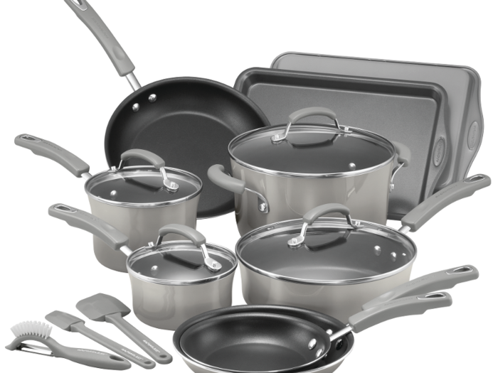 Don’t buy: Rachael Ray Enamel Cookware Set