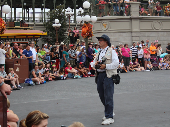 PhotoPass Photographers say they earn between $10 per hour and $12 per hour.