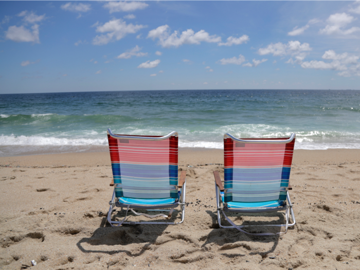 Skip: Beach chairs