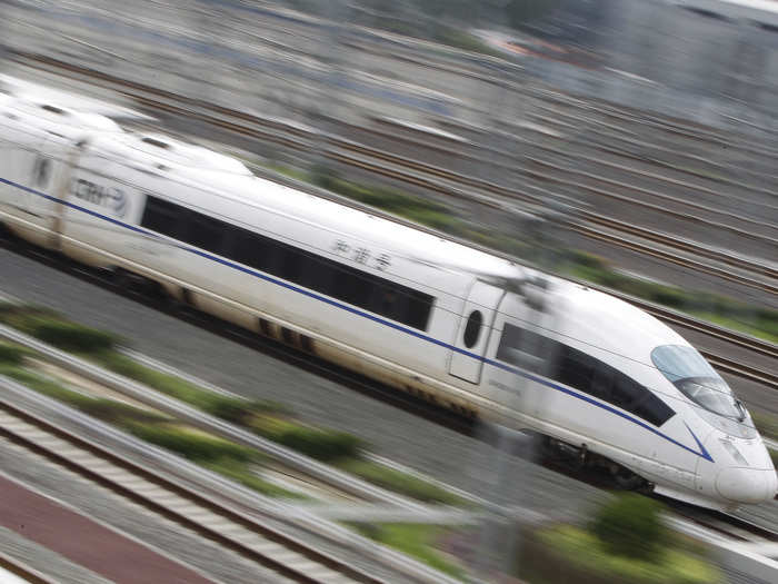 High-speed rail is still a moonshot in the US, but Japan has been using the technology for years.