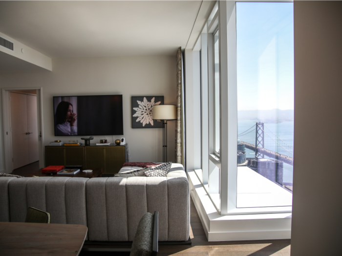 And the Bay Bridge can be seen through more floor-to-ceiling windows from the kitchen.