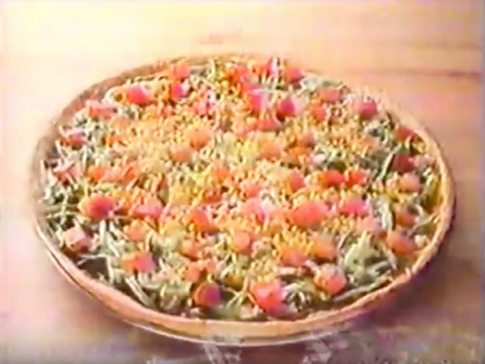 1978 — TACO PIZZA, PIZZA HUT: If you ever wanted a Taco Bell taco in pizza form, Pizza Hut had you covered once upon a time. Unfortunately, Pizza Hut no longer carries this confusing fusion of pizza and taco.