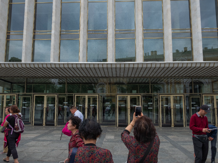 It was constructed to hold state events and meetings of the Communist Party of the Soviet Union, but today, it serves as a concert and theater venue.