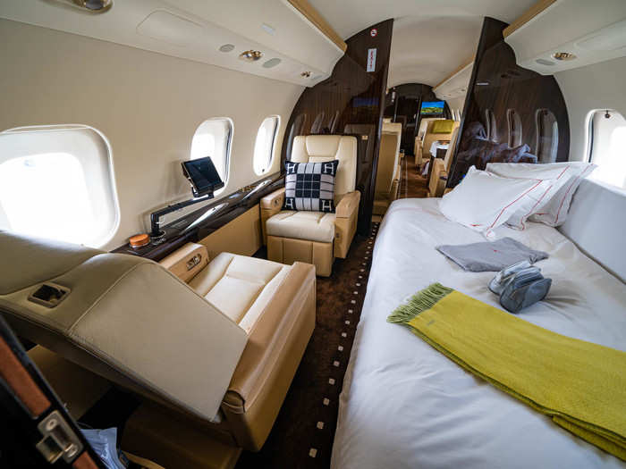 ... Or a bedroom. Flohr typically uses this configuration to be able to catch some sleep on overnight flights.