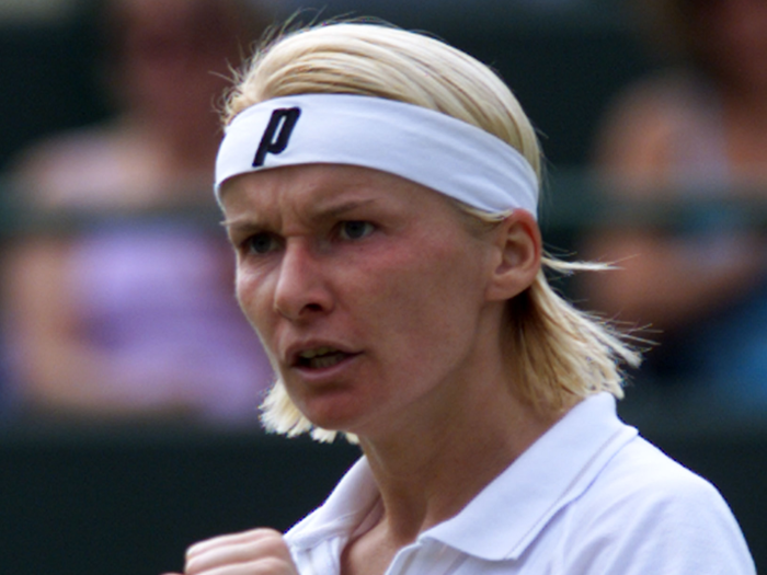 Jana Novotna won the 1998 Wimbledon women