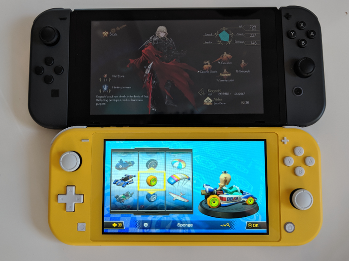 I brought my own Switch for comparison with the Switch Lite. At first glance, the difference in screen size felt negligible.