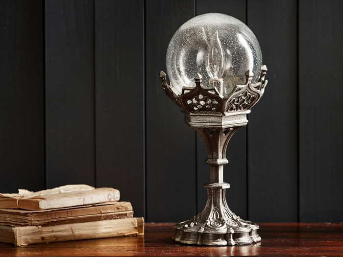 A crystal ball lamp