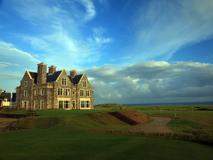 The Irish Times reported that Fusion GPS founder and ex-Wall Street Journal reporter Glenn Simpson testified under oath that he investigated the rumor that Russian mafia money seeded the Doonbeg golf resort.