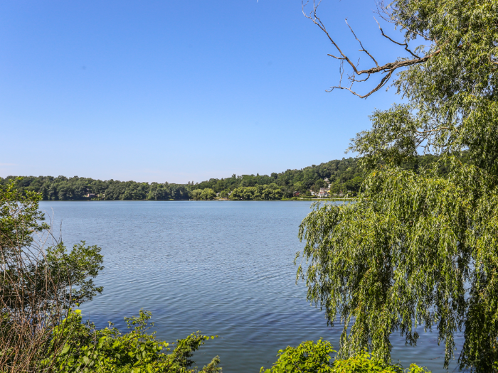 According to the online listing, a driveway and a garage — located on the mainland — are also included in the sale.