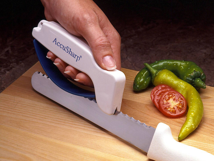 A knife sharpener that even beginners will feel comfortable with