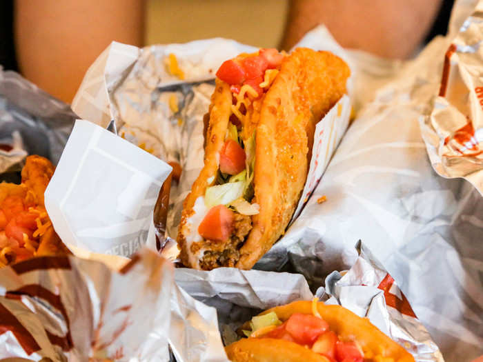 Inside the deep-fried shells were the classic Chalupa Supreme fillings: ground beef, sour cream, shredded lettuce, shredded cheese, and diced tomatoes. There