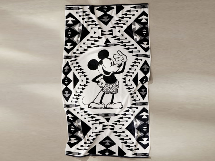 Mickey Salute Bath Towel