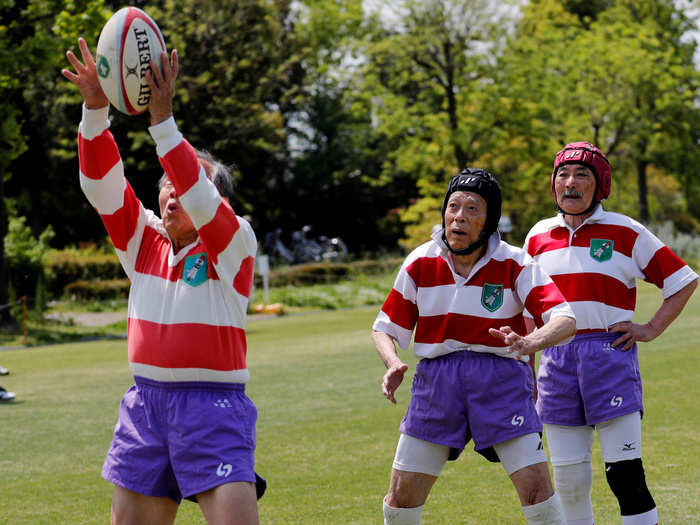 ...But line-outs prove a bit more difficult, especially with the sun in your eyes.