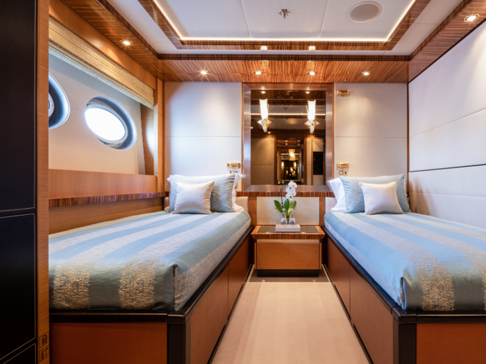 Hokulani has five guest staterooms that can sleep up to 10 guests total. Each stateroom has its own ensuite bathroom.