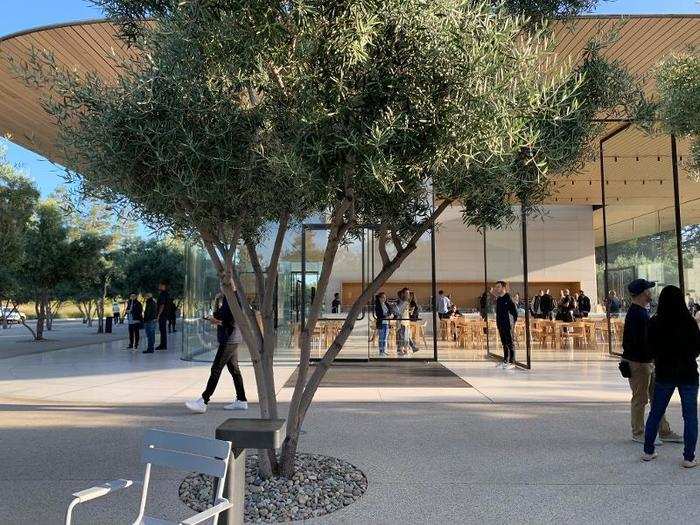 Attendees gathered at the Apple Park Visitors Center while waiting to check in.