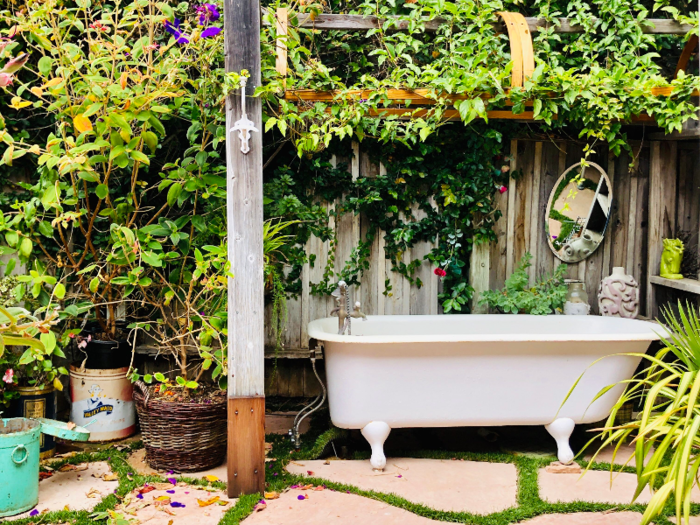 According to Mansion Global, Johnson was inclined to buy the home in 2016 because of its outdoor clawfoot bathtub.