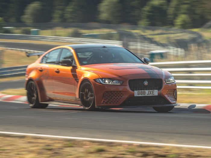 Mid-range car: Jaguar XE SV Project 8