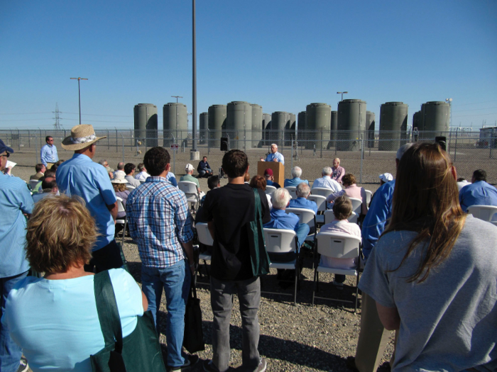 In 2009, Hanford began offering tours to show the facilities and the famous "B" reactor. The tours are popular — in 2016, 10,000 people went on them.