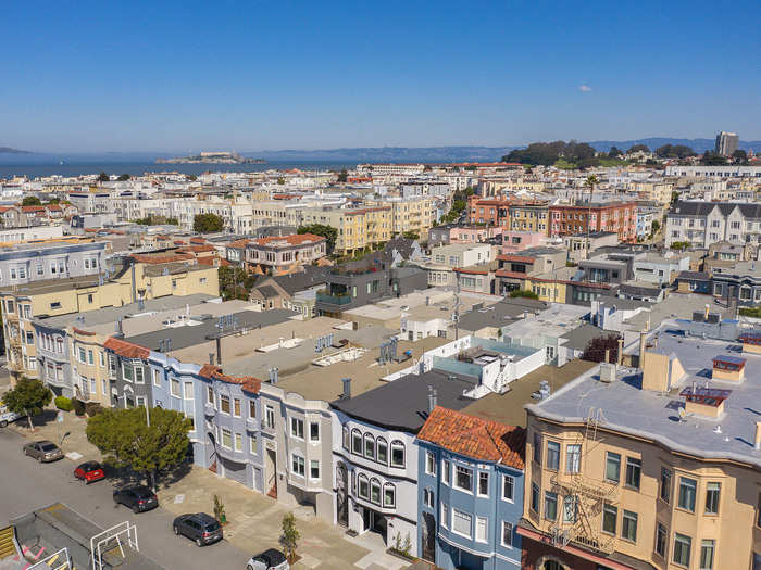 The Mission Dolores area has convenient access to downtown, where tech offices are located, but most millionaire buyers look at properties in the prestigious north end of San Francisco.