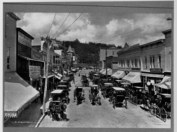 The island has been historically car-free since 1901.