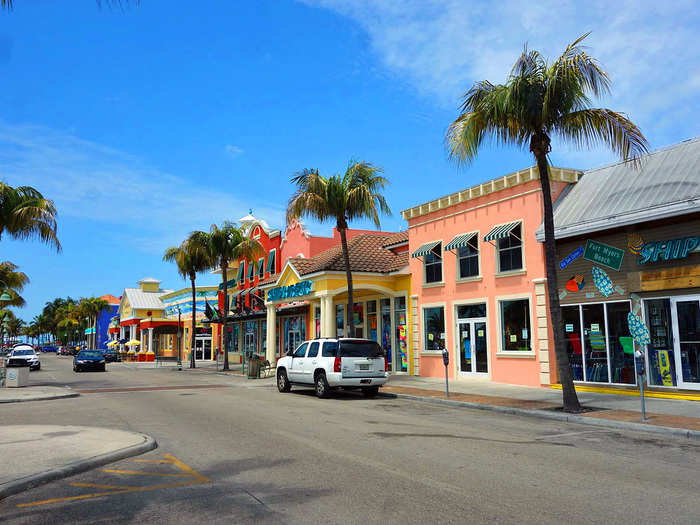 16. Cape Coral and Fort Meyers, Florida