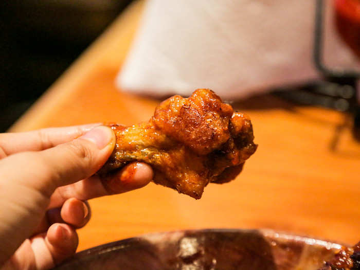  Unlike the wings at Buffalo Wild Wings, these were not in the least bit over salted, tough, or soggy. They had clearly been freshly cooked. 