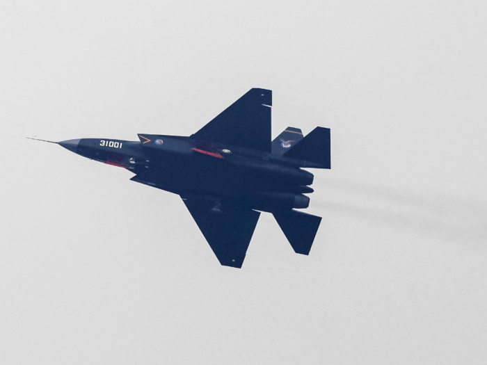 The Chinese Shenyang J-31 is strikingly similar to the US F-35.