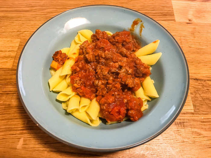 However, once everything was put together, the meat sauce looked remarkably real. Even though I was worried the Impossible grounds might absorb too much moisture, the consistency of the sauce ended up being perfect.