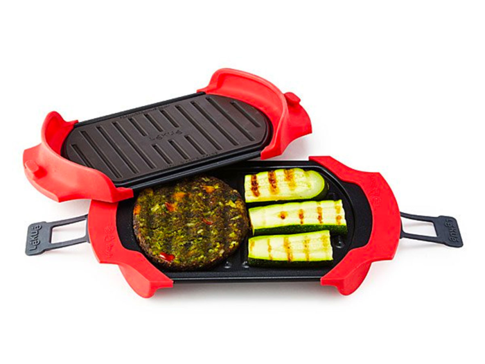 A microwave grill