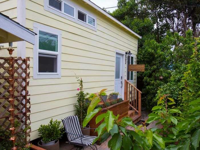 6. This tiny Santa Clara home is surrounded by fruit trees and gardenias.