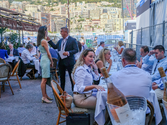 Across the port from the Monte Carlo side is Quai Antoine I, which is lined with restaurants and bars with outdoor seating areas.