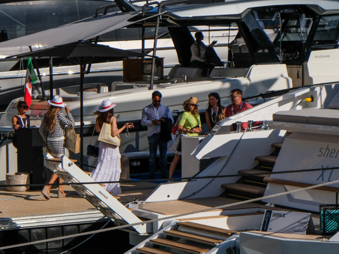 ... and of course, everybody who could, went on board the yachts.