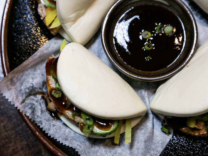 A good steamed bun should be fluffy and soft, like a carby cloud. But these buns were flat and stiff. My server informed me that they had come from a refrigerator.