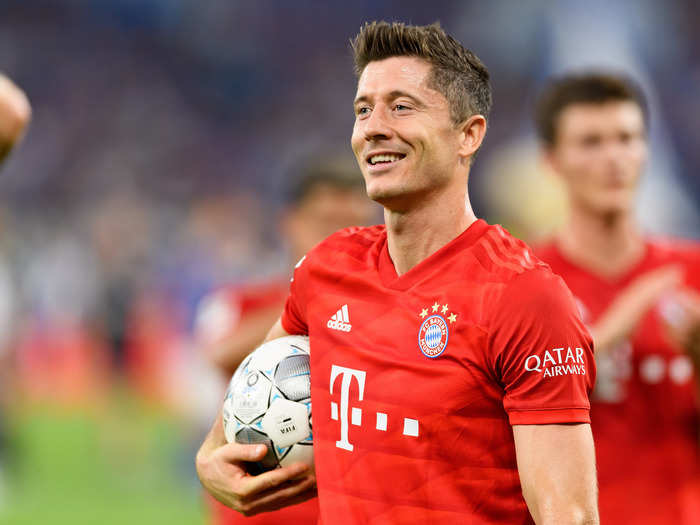 Robert Lewandowski — FC Bayern Munich (16 goals)