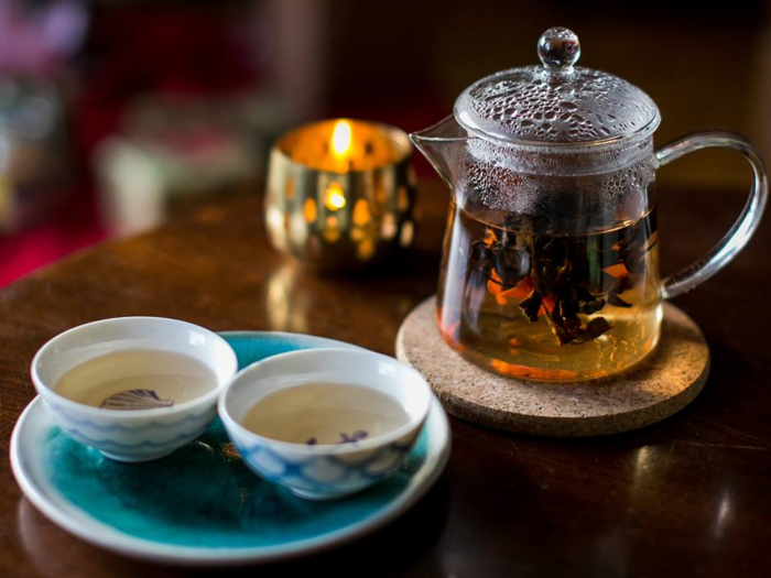 A blooming tea set