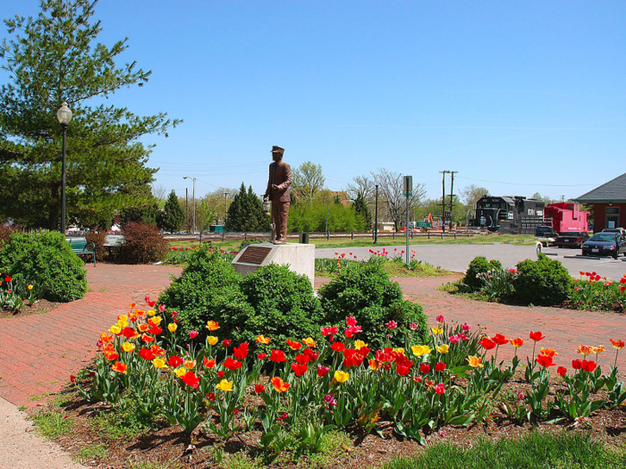 12. Carbondale-Marion, Illinois, had a net population loss from migration of 4,116 between 2010 and 2018 — 3.3% of the metro