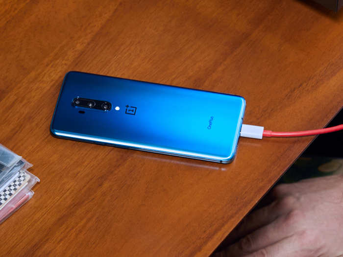 Both phones come with the same super-fast "Warp Charge 30T" charger, the fastest charger that comes included with a smartphone.