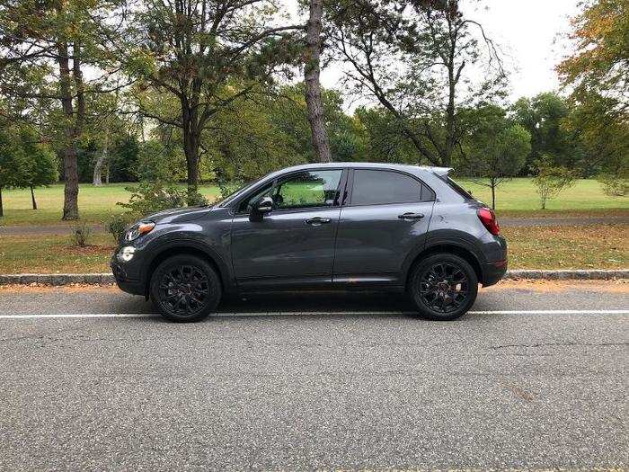 With a set of 17-inch, blacked-out aluminum wheels, my Fiat 500X presented relatively well for a vehicle that