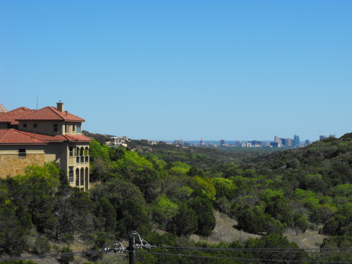 Professionals with deeper pockets specifically post up in a cluster of neighborhoods to the west and north of Downtown, like West Lake Hills.