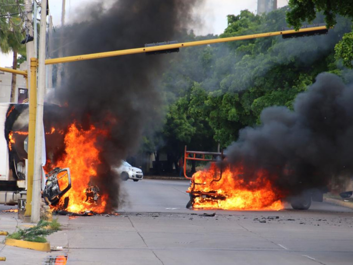 The streets of the Mexican city quickly resembled a war zone. During the chaotic afternoon and evening, prisoners managed to escape from the local prison. Video showed at least 20 prisoners making a run for it, according to Reuters.