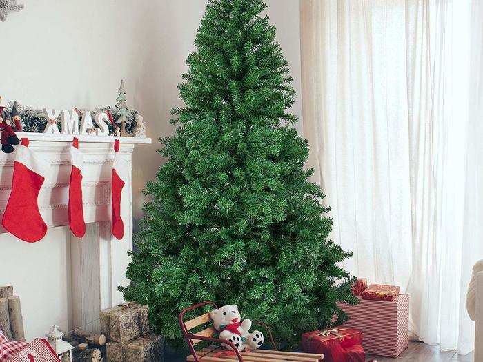 The best budget artificial Christmas tree