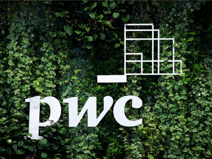 19. PwC received an overall rating of 3.8 stars.