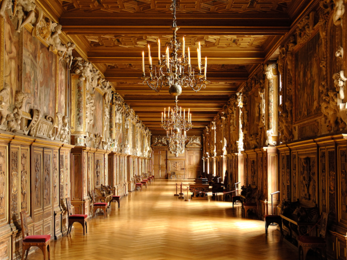 This gallery pictured below was named after Francis I.