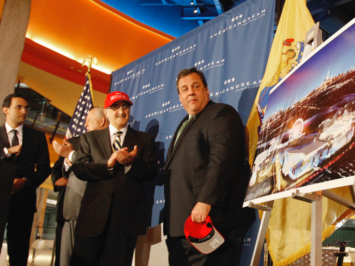 A new opening date was slated for 2014. Former New Jersey governor Chris Christie said in a 2011 presentation with the Ghermezian family that 35,000 jobs were expected to be created from the project.