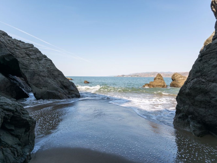 The mansion also has a pathway that winds down the cliff to a secluded ocean cove.