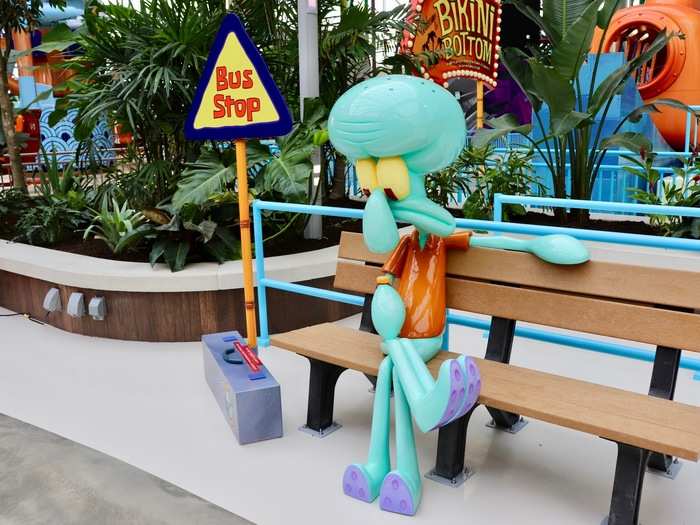 There were also some lifelike statues of other characters throughout the park, like this Squidward statue that appeared to be waiting for the next bus out of Bikini Bottom.