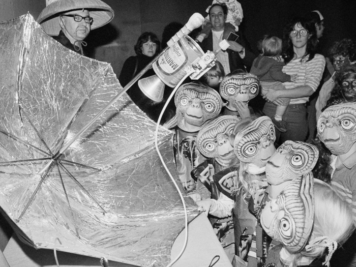 (1982) Kids wear E.T. masks at Boston