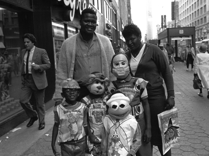 (1987) A family trick-or-treats in the Loop in Chicago.