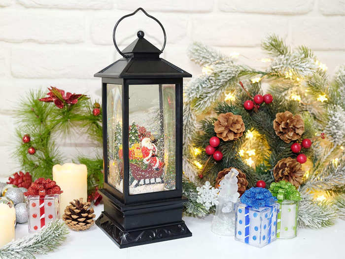 A musical lantern snowglobe